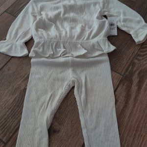 Gap Baby outfit sz 6-12 mos